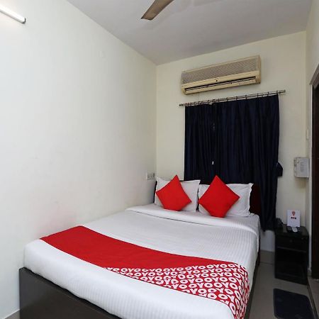 OYO 13906 Vinita Inn Santragachi Esterno foto