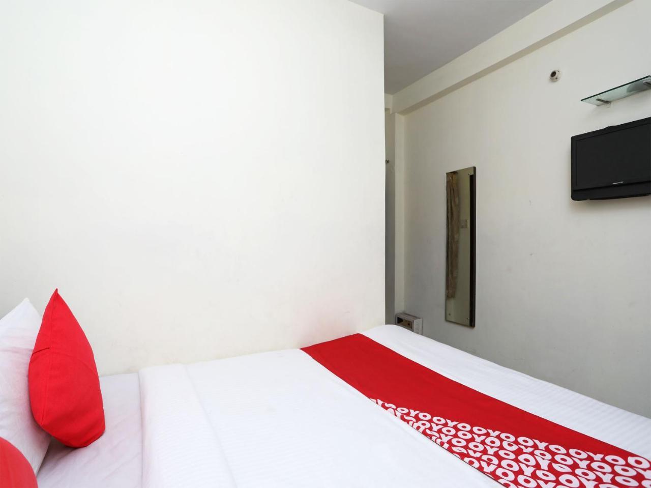 OYO 13906 Vinita Inn Santragachi Esterno foto