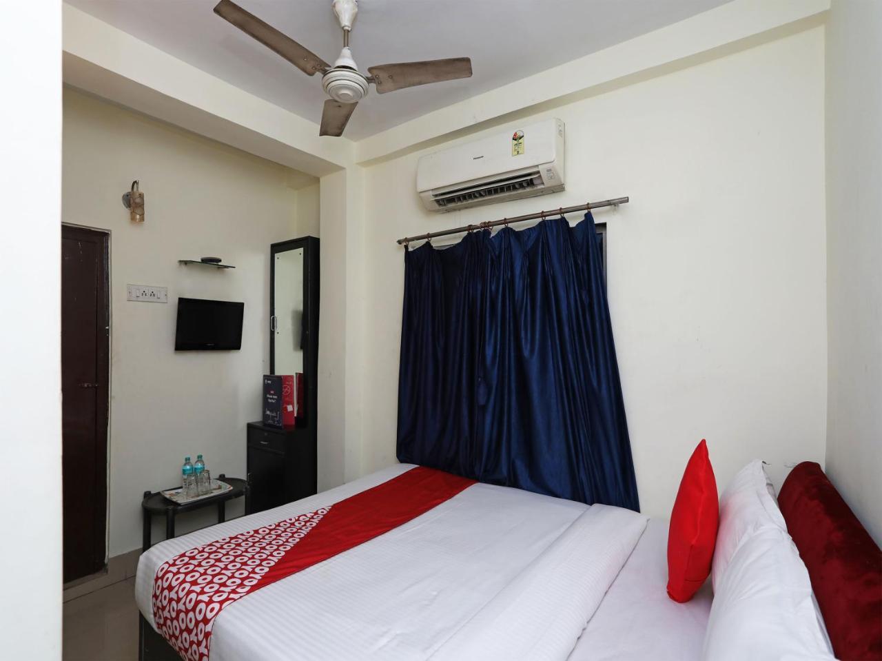 OYO 13906 Vinita Inn Santragachi Esterno foto