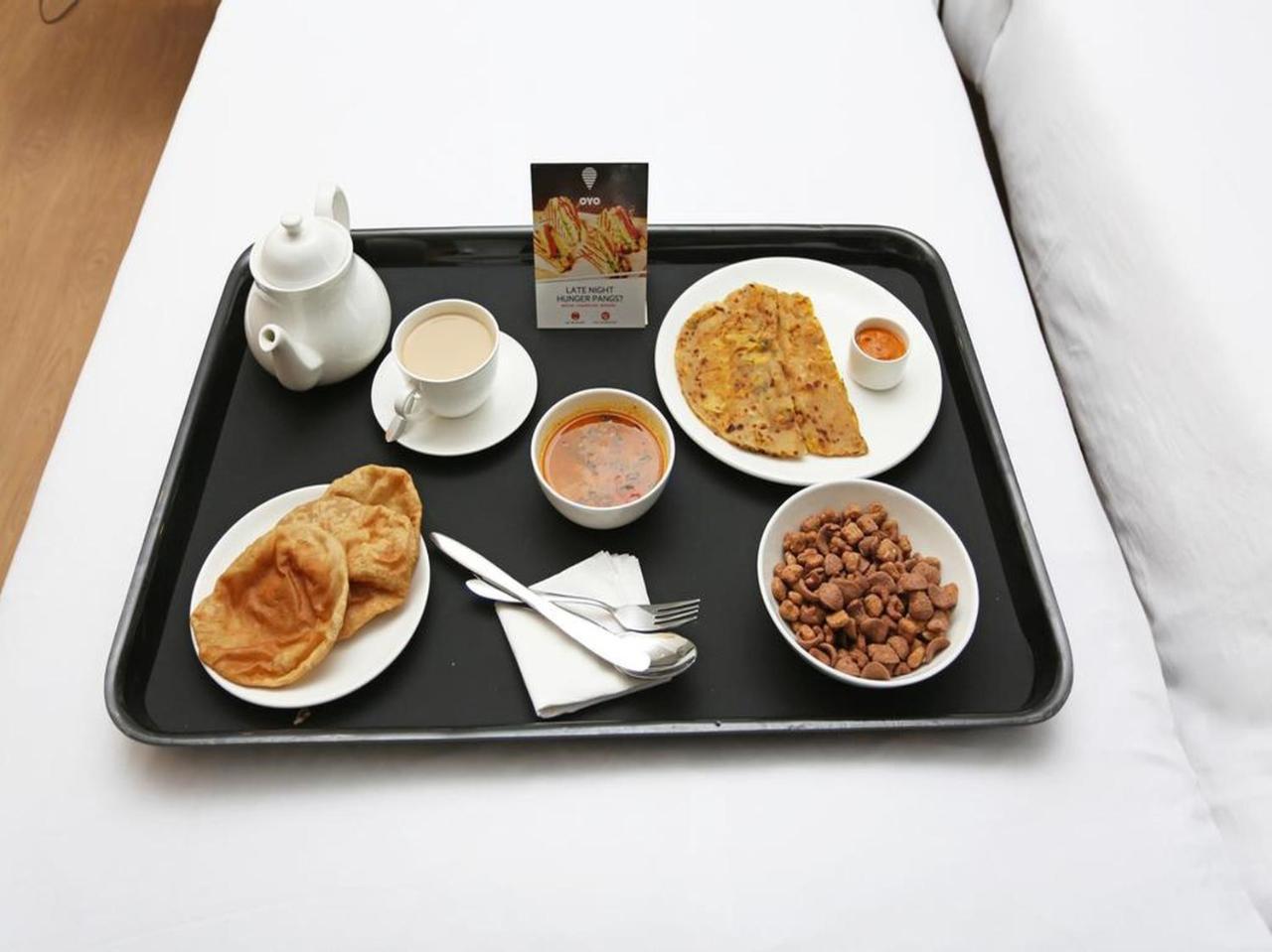 OYO 13906 Vinita Inn Santragachi Esterno foto