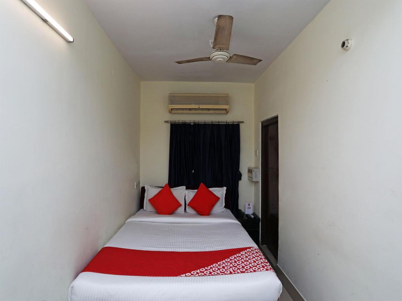 OYO 13906 Vinita Inn Santragachi Esterno foto